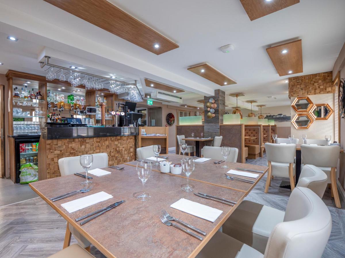 Blackbull Hotel Tarbolton Buitenkant foto