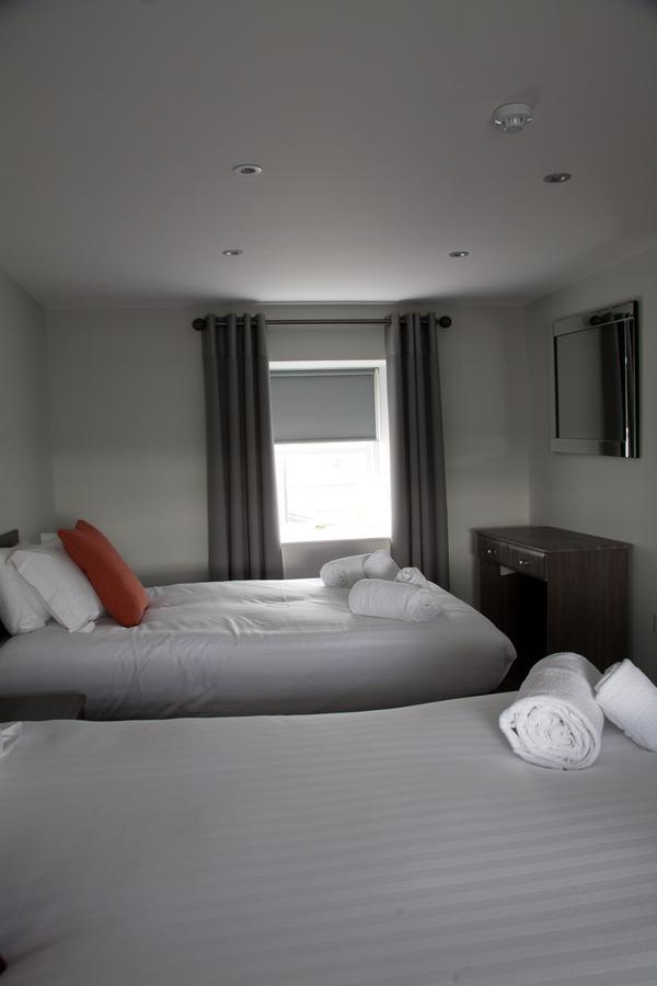 Blackbull Hotel Tarbolton Buitenkant foto
